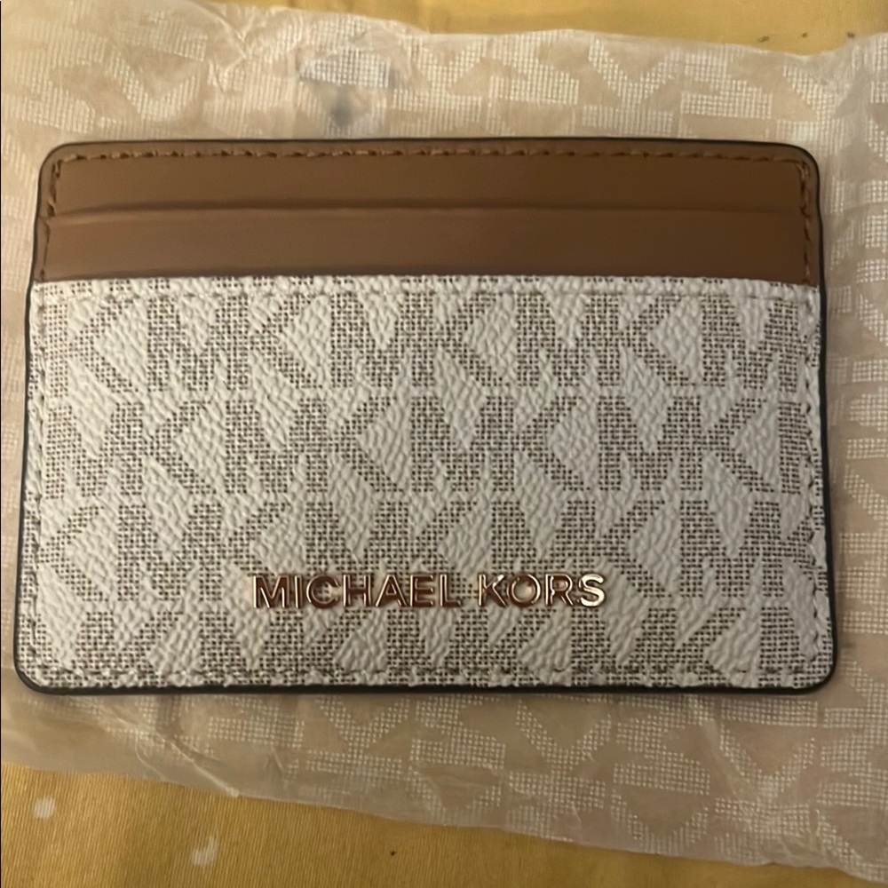 Michael Kors Tan and White Card Holder